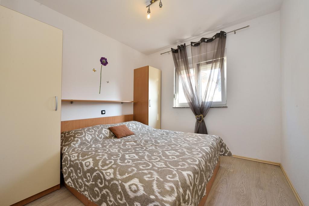 Apartments Nika & Karla บาร์บินเย ภายนอก รูปภาพ