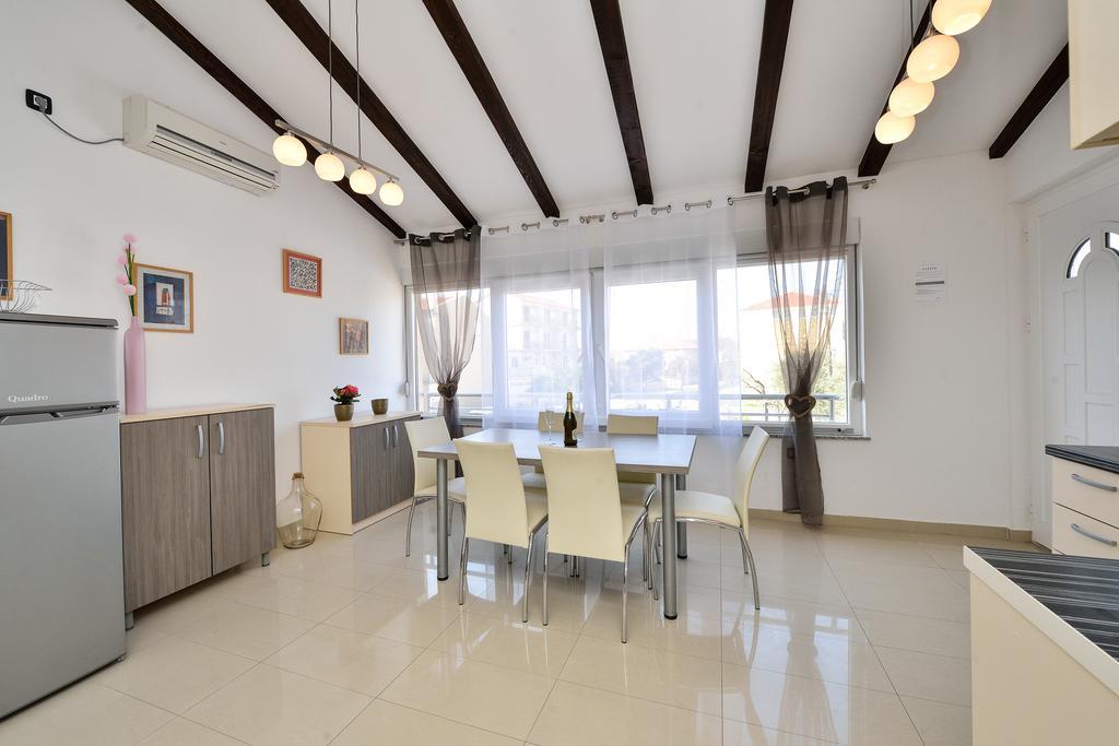 Apartments Nika & Karla บาร์บินเย ภายนอก รูปภาพ