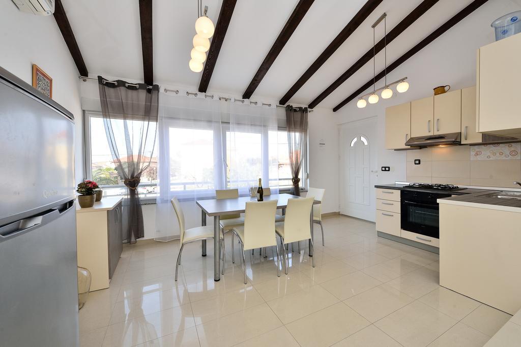 Apartments Nika & Karla บาร์บินเย ภายนอก รูปภาพ