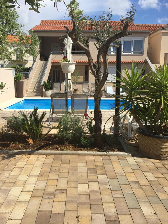 Apartments Nika & Karla บาร์บินเย ภายนอก รูปภาพ